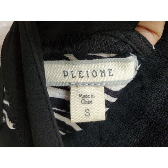 Pleione Womens Black White Zebra Print Polyester V-Neck Top Blouse Size Small - Picture 10 of 14